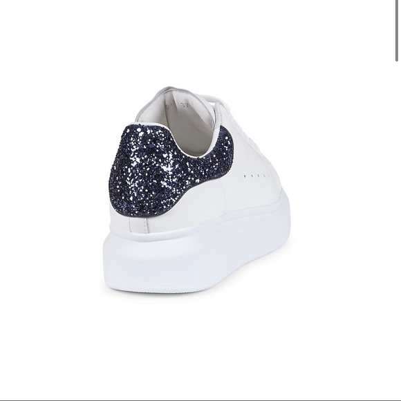 Alexander McQueen
Oversized Glitter Counter Sneakers - Picture 2 of 5